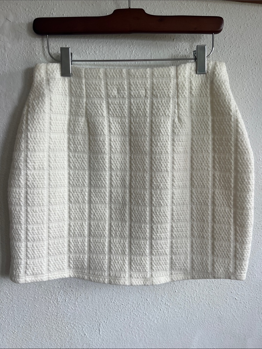ZARA Quilted Skirt - Picture 2 of 4